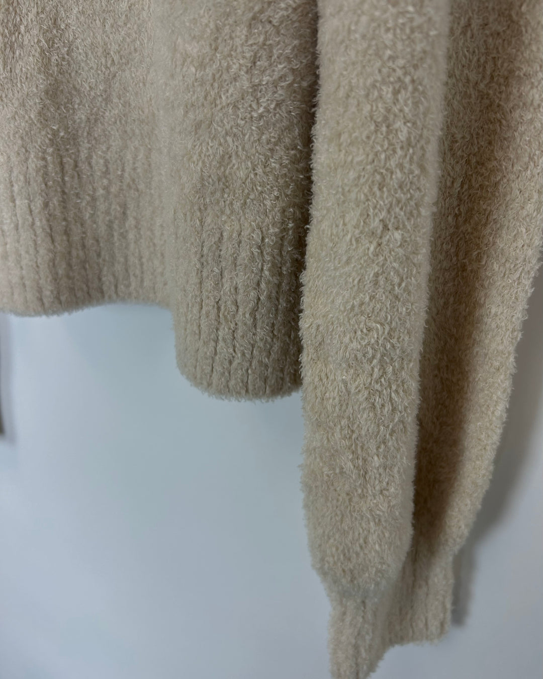 Tan graphic sweater - Size 4/6