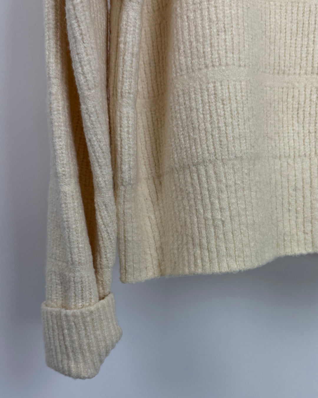 Cream Ribbed Turtle Neck Sweater - Size 4/6