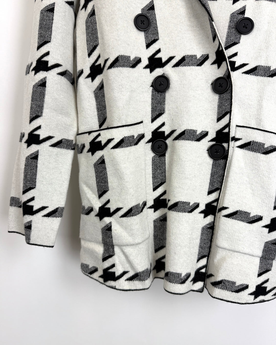White & Black Pattern Peacoat Sweater - Size 4/6