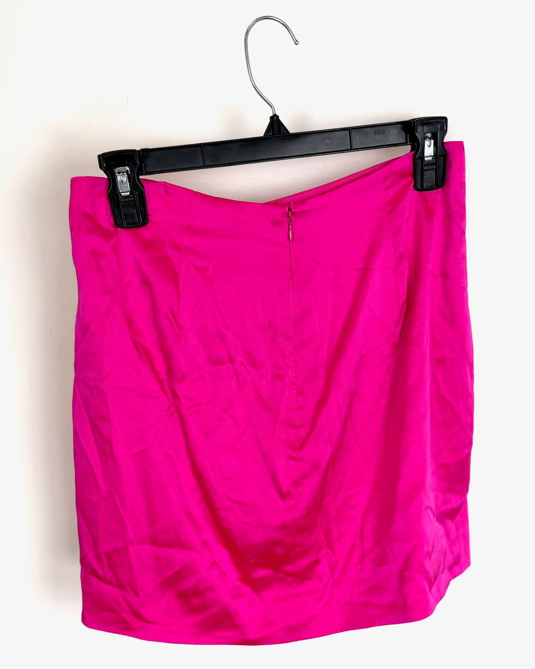 Neon Pink Heart Skirt - Size 2/4