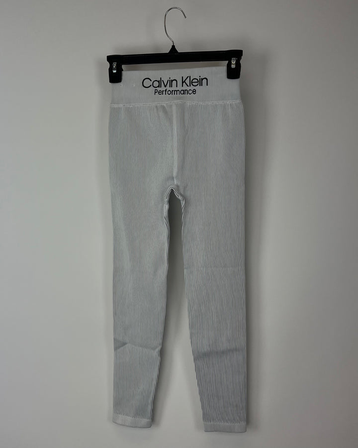 Grey Ribbed High-Waisted Athletic Pants - Small
