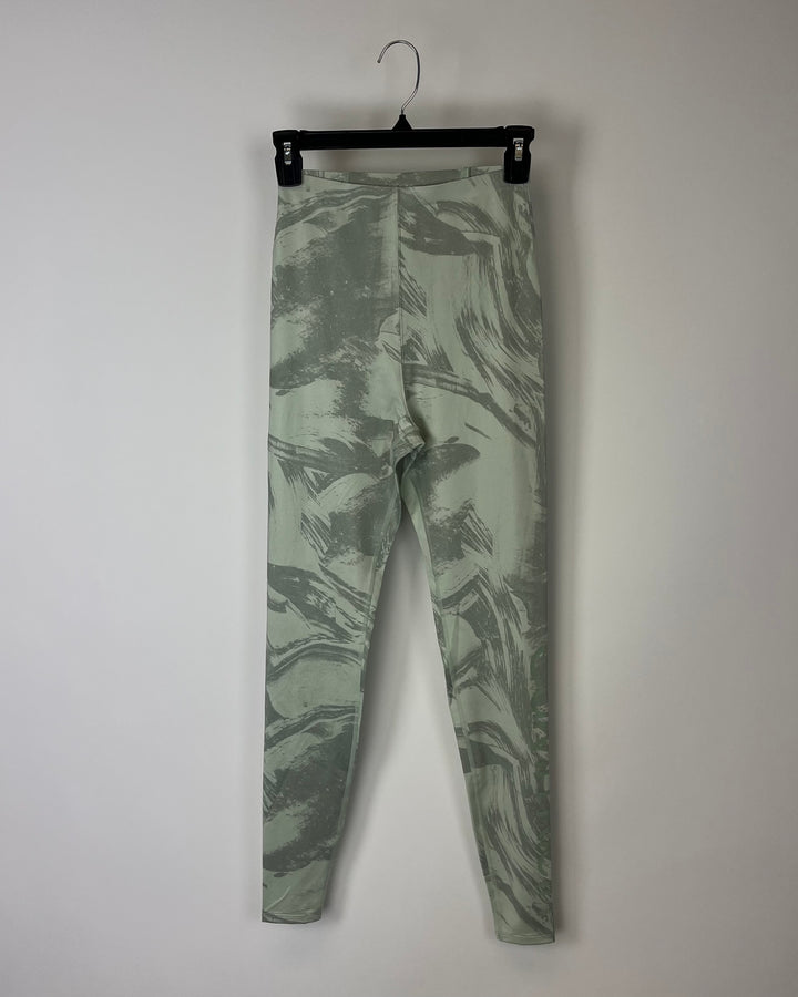 Green Tone Print Activewear Leggings - Small