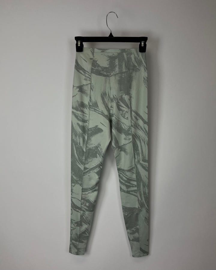 Green Tone Print Activewear Leggings - Small