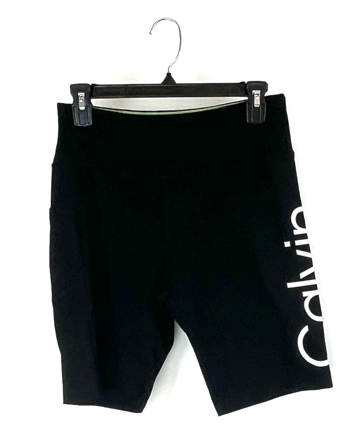 Activewear Shorts with Logo - Small