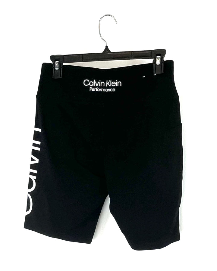 Activewear Shorts with Logo - Small