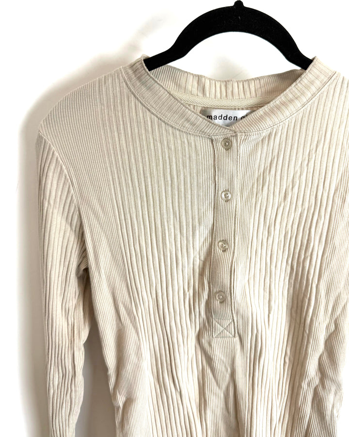 Beige Long Sleeve Ribbed Button Down Top - Size 4/6