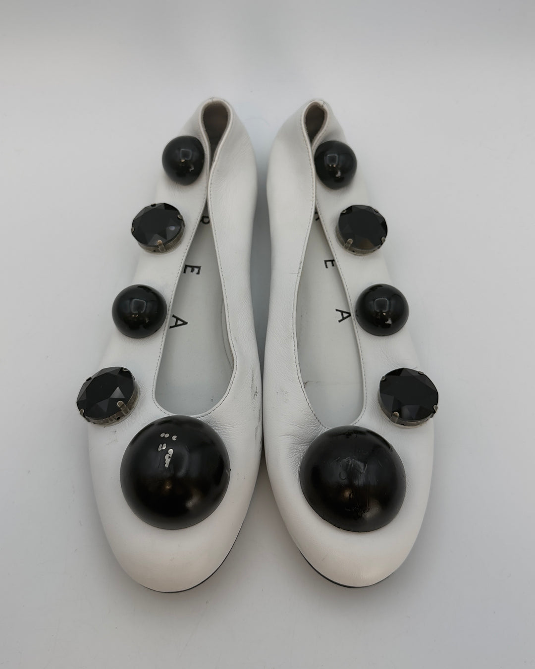 White Leather and Black Spheres Flats - Size 40