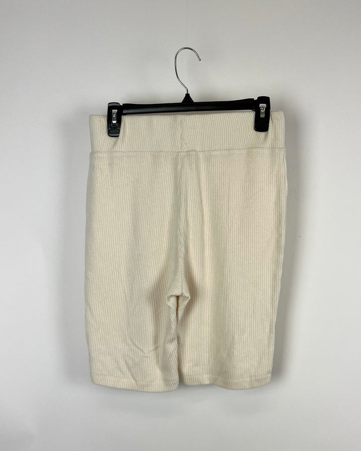 Cream Ribbed Bike Shorts - Size 4-6