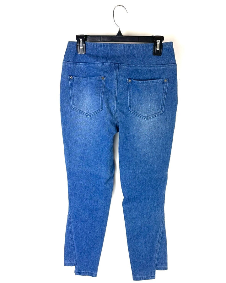 Medium Straight Leg Jeggings With Pant Detail - Size 6