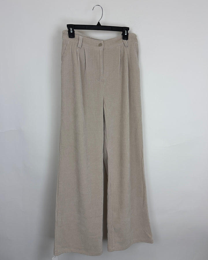 Latte Cream Corduroy Trousers - Size 4/6