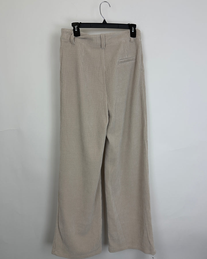 Latte Cream Corduroy Trousers - Size 4/6