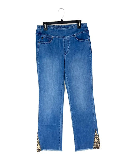 Light Wash Cheetah Detail Jeans - Size 12/14