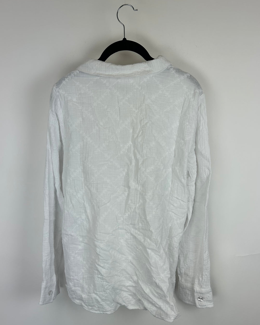 White Textured Button-Up Blouse - Size 6