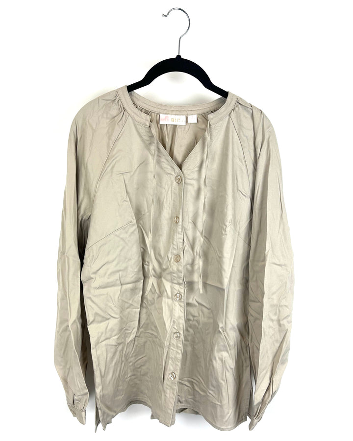Sandstone Long Sleeve Button-Front Blouse- Size 6/8