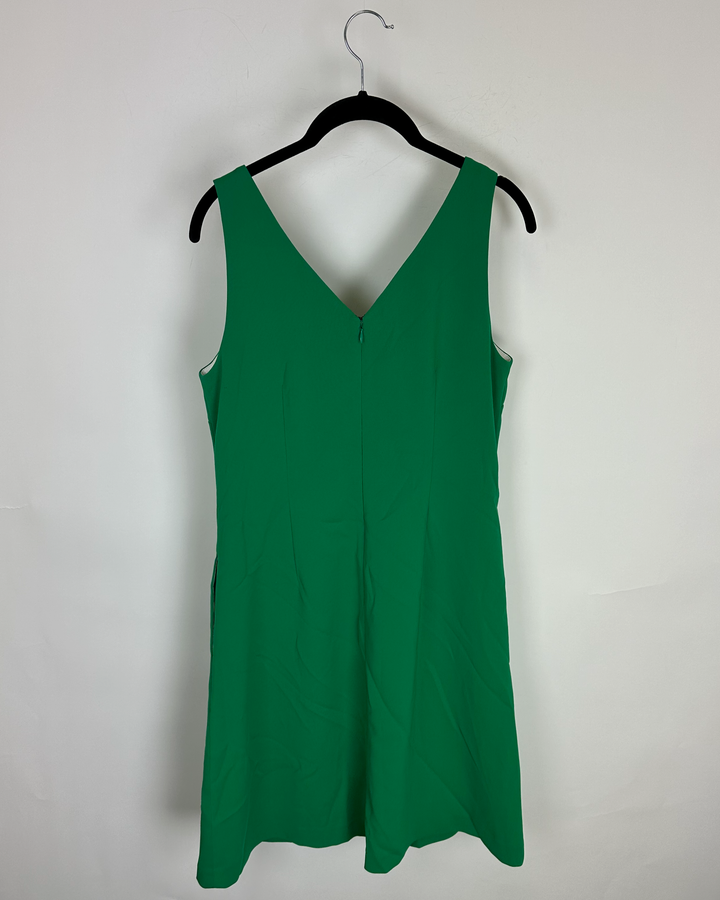Emerald Green V-Neck Shift Dress - Size 4/6