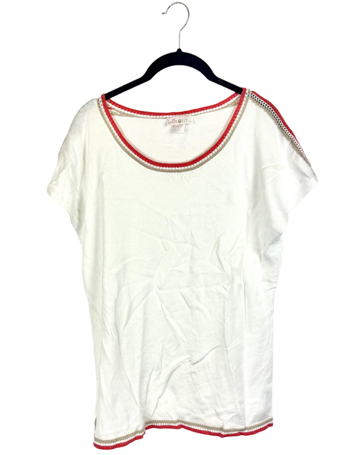 Ivory Tee with Coral and Taupe Coastal Trim- Size 6/8