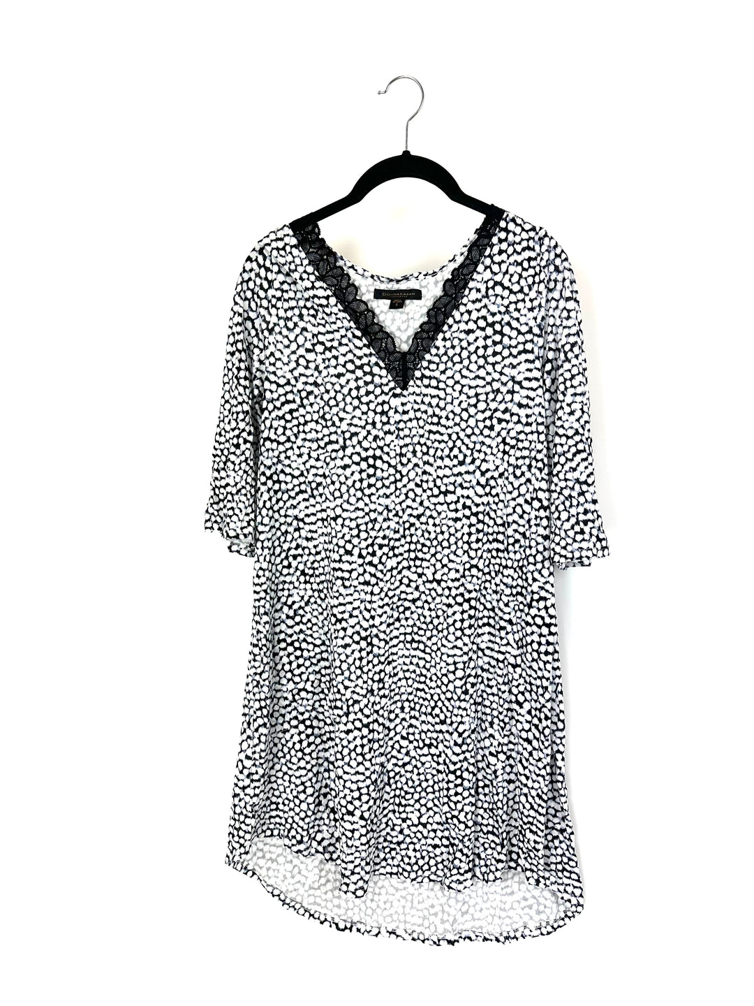 Abstract Print Crop Sleeve Nightgown - Small