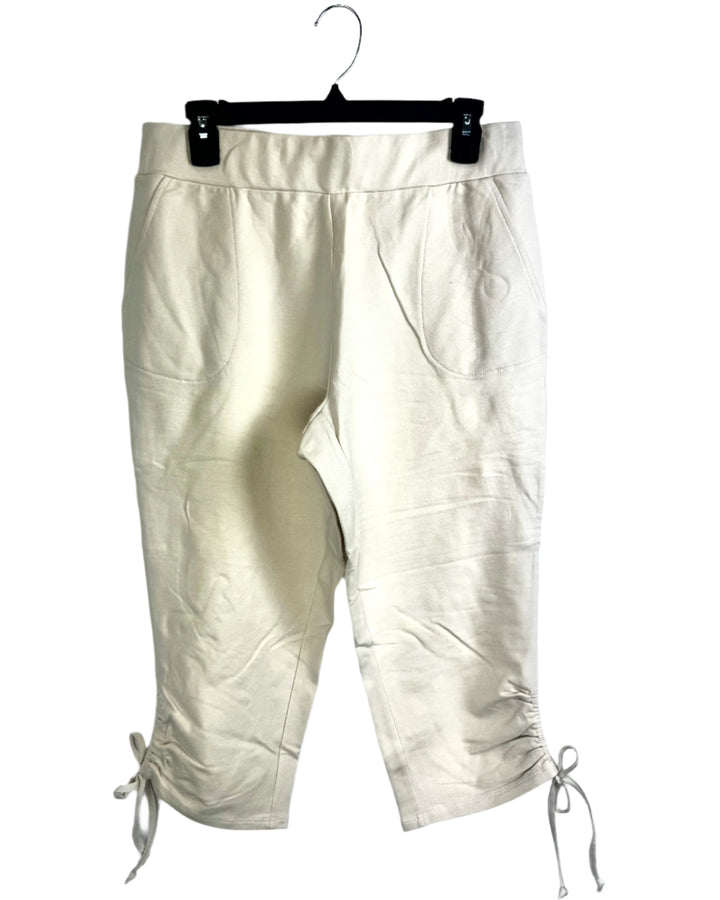 Sandy Beige Cinch Capri Pants- Size 4/6