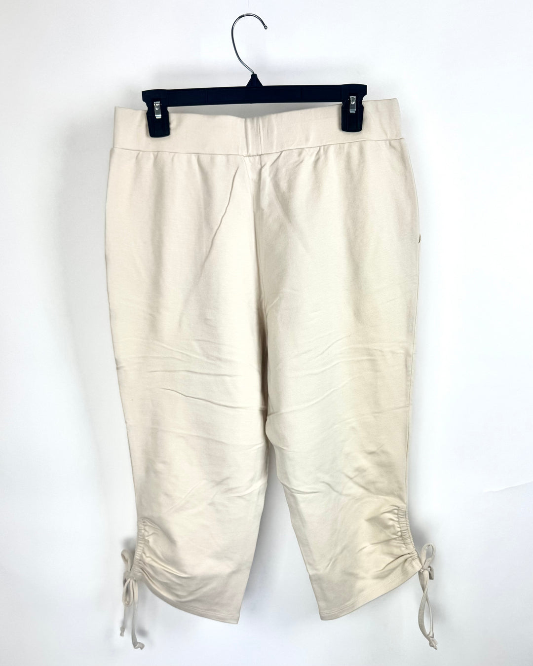 Sandy Beige Cinch Capri Pants- Size 4/6
