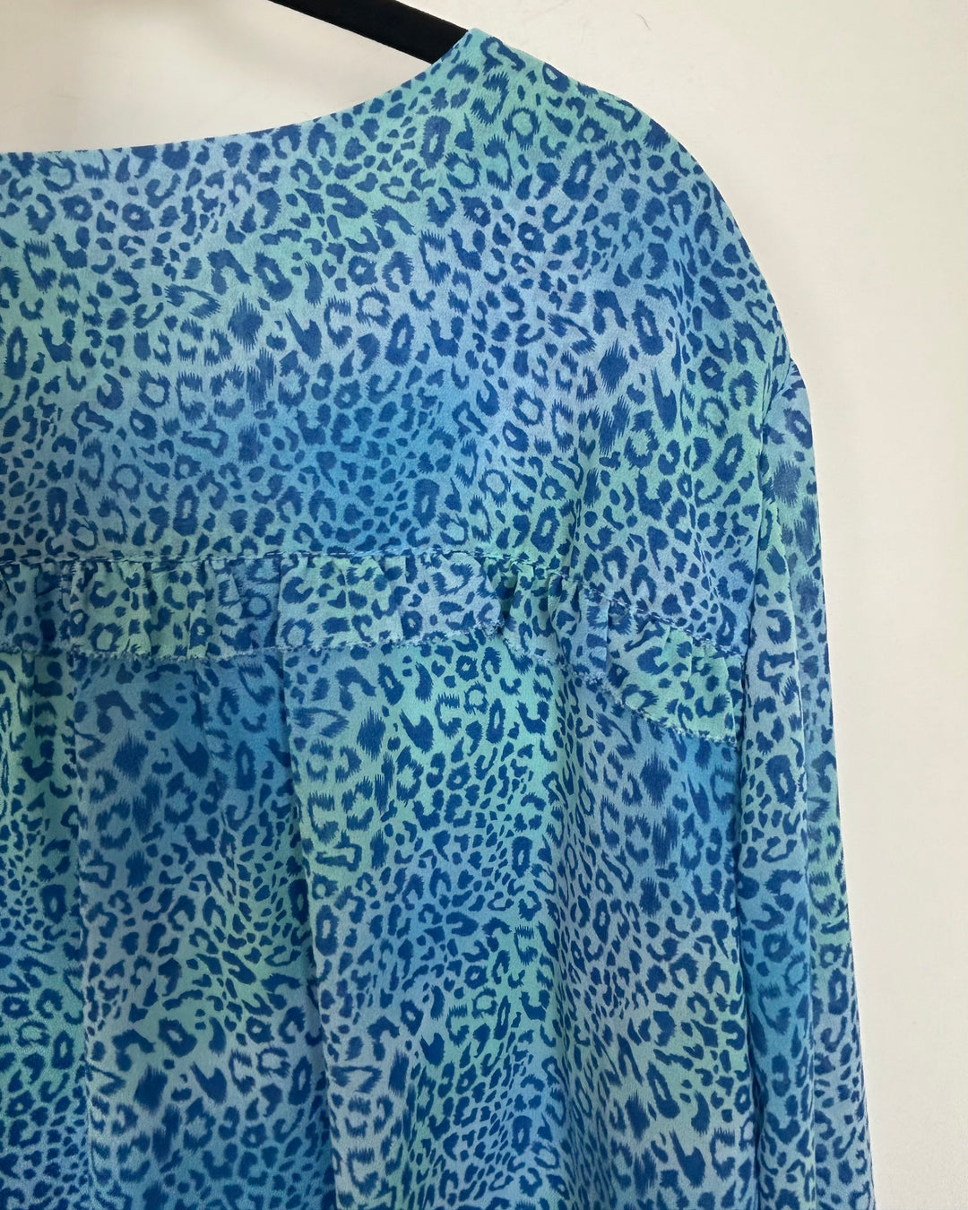 Capri Blue Leopard Print Blouse - Size 14/16