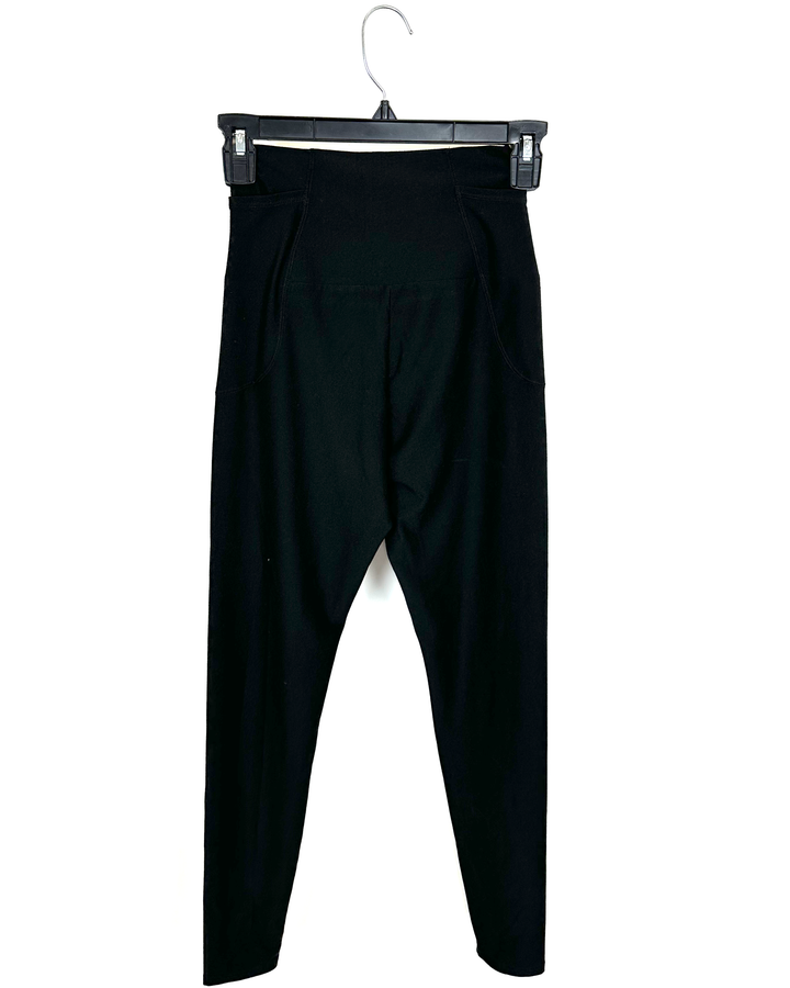 Obsidian Black Pocket Leggings - Size 0/2
