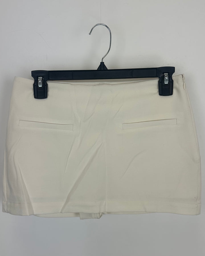 Off White Skort - Size 0/2 and 2/4