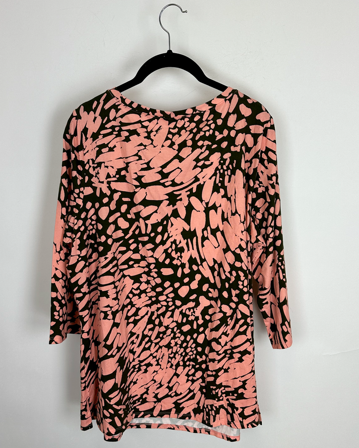 Coral Orange and Olive Printed Top - Size 14/16
