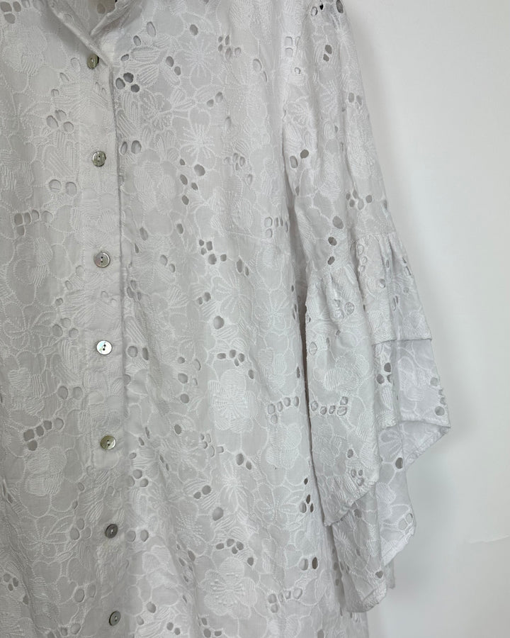 White Eyelet Lace Ruffle Sleeve Dress - Size 8/10