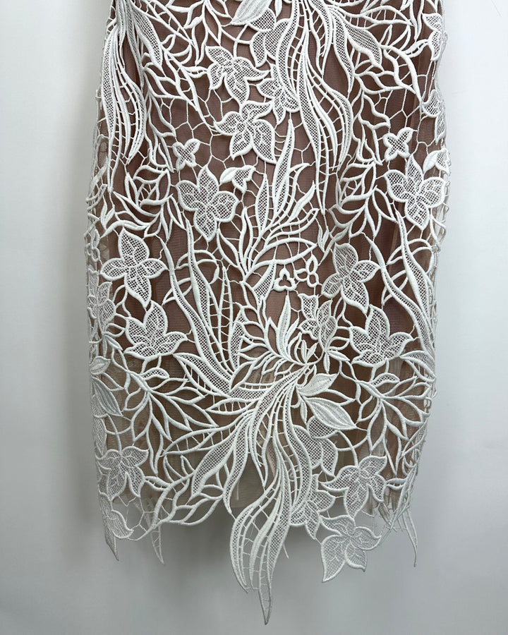 White Embroidered Lace Dress - Size 4/6, 6/8