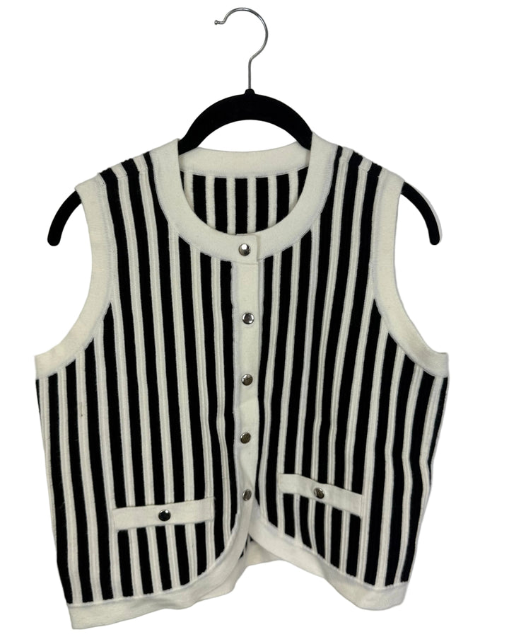 Black and White Striped Button Up - 4/6