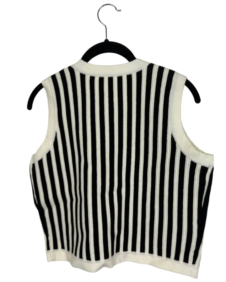 Black and White Striped Button Up - 4/6
