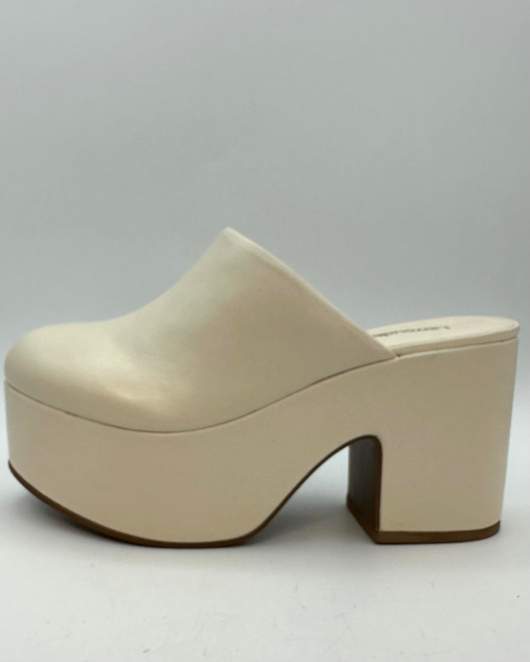 Shell White Platform Mule - Size 8.5