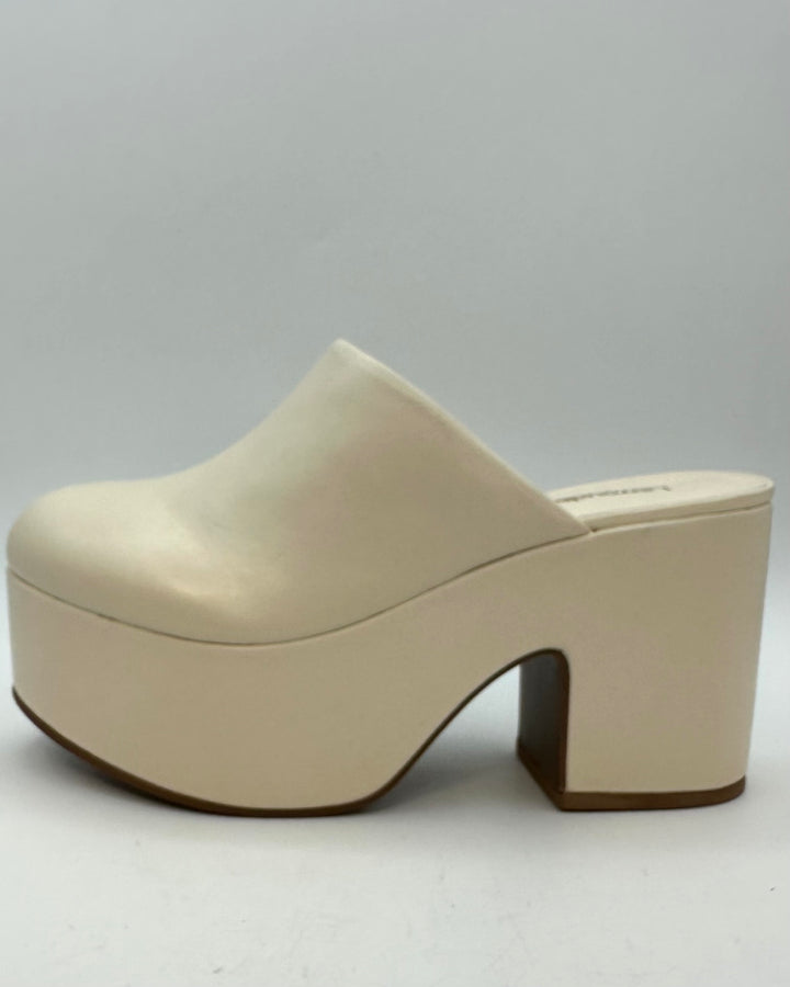 Shell White Platform Mule - Size 8.5