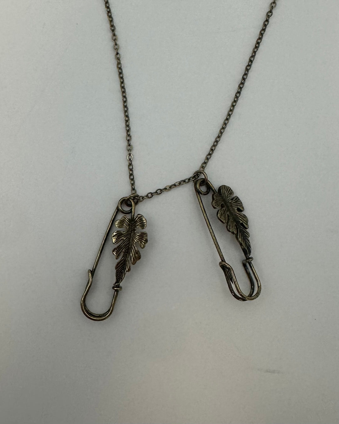 Gold Double Leaf Clip Necklace