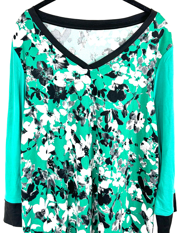 Green Floral V-Neck Top - Small