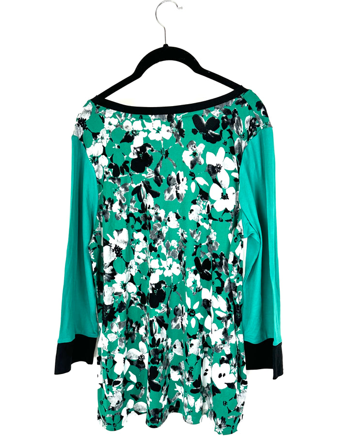 Green Floral V-Neck Top - Small