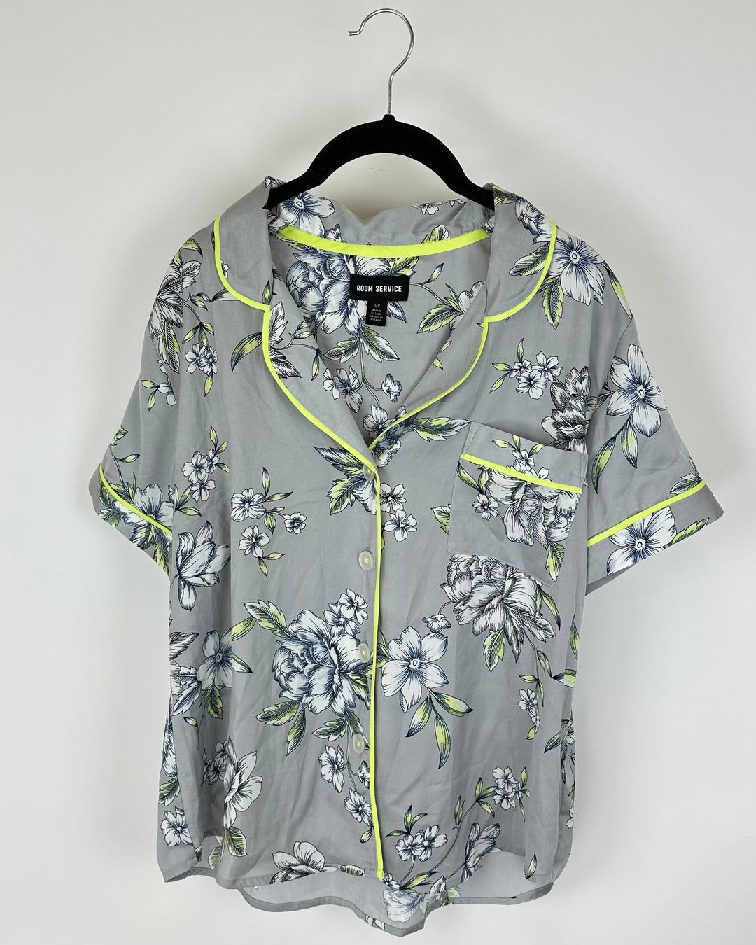 Light Grey and Green Floral Collared Pajama Top - Small