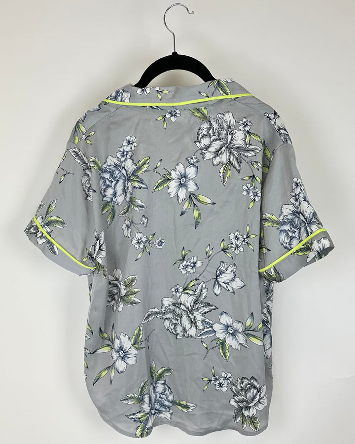 Light Grey and Green Floral Collared Pajama Top - Small