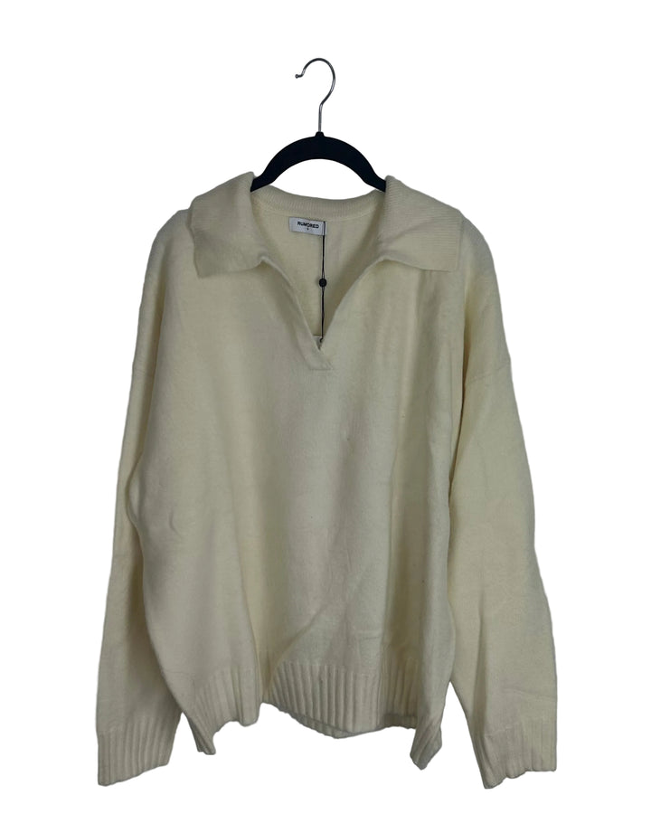 Off White Collared Sweater - Size 2/4