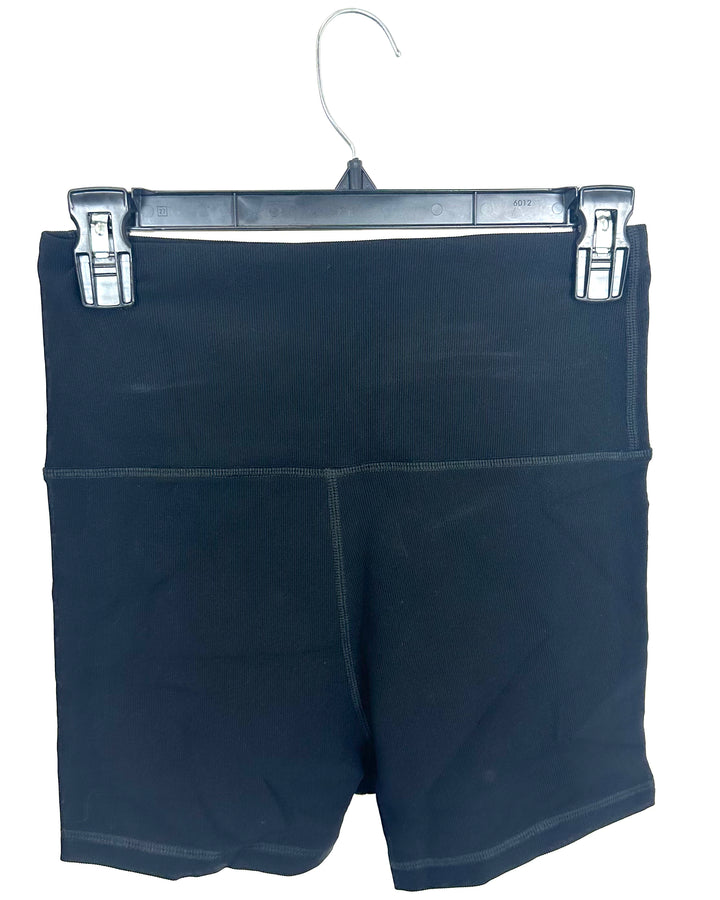 Black ribbed spandex shorts - 2/4