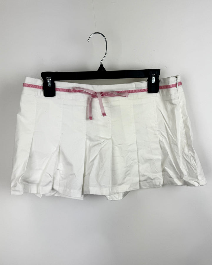 More to Come White Mini Bow Skirt - Small