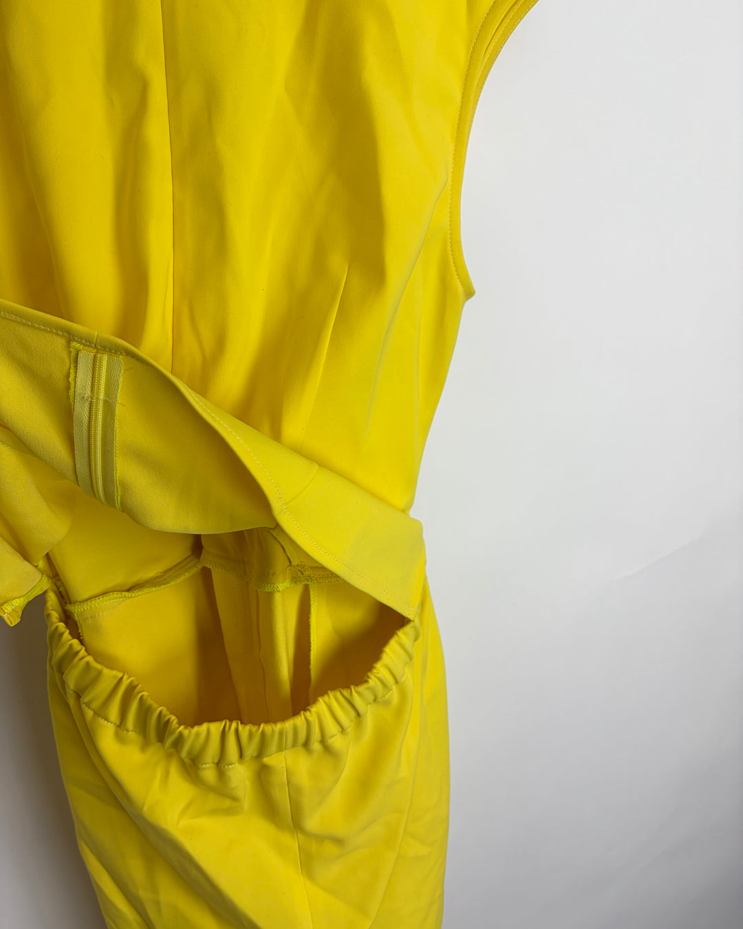 Yellow V-Neck Sleeveless Romper - Size 4/6