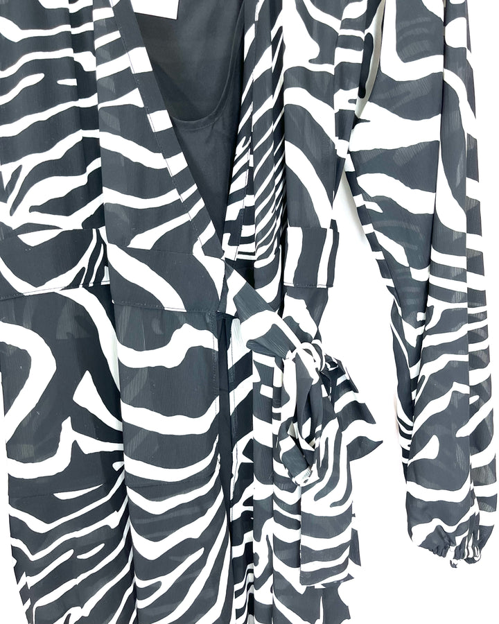 Zebra Print Dress and Robe - Size 0/2