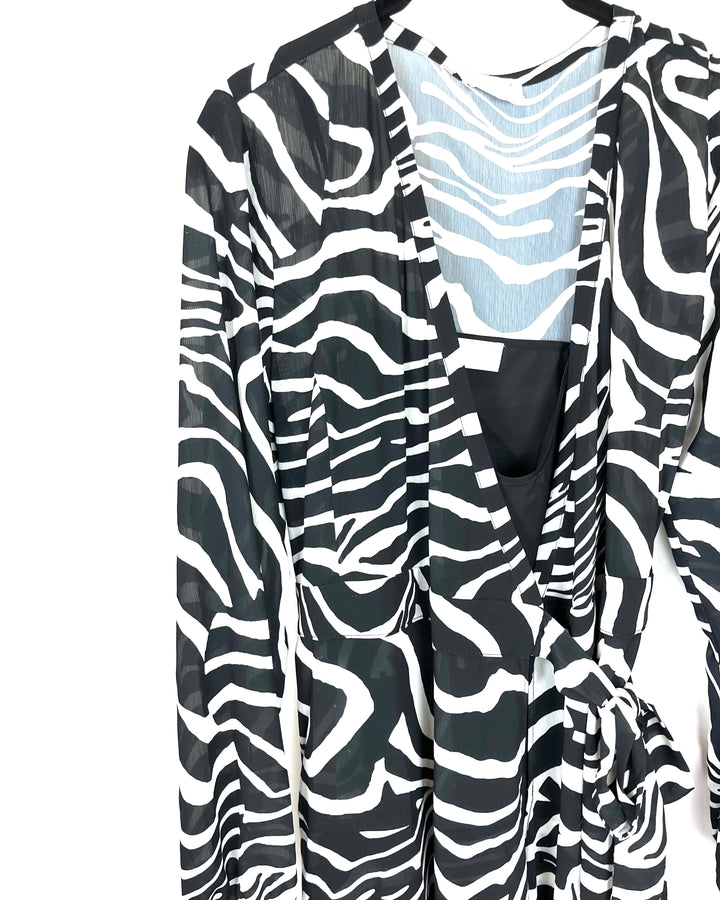 Zebra Print Dress and Robe - Size 0/2
