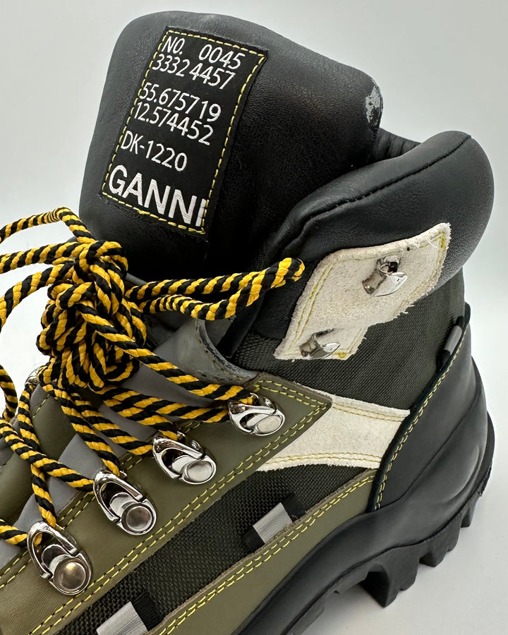 Green and Black Boots - Size 41