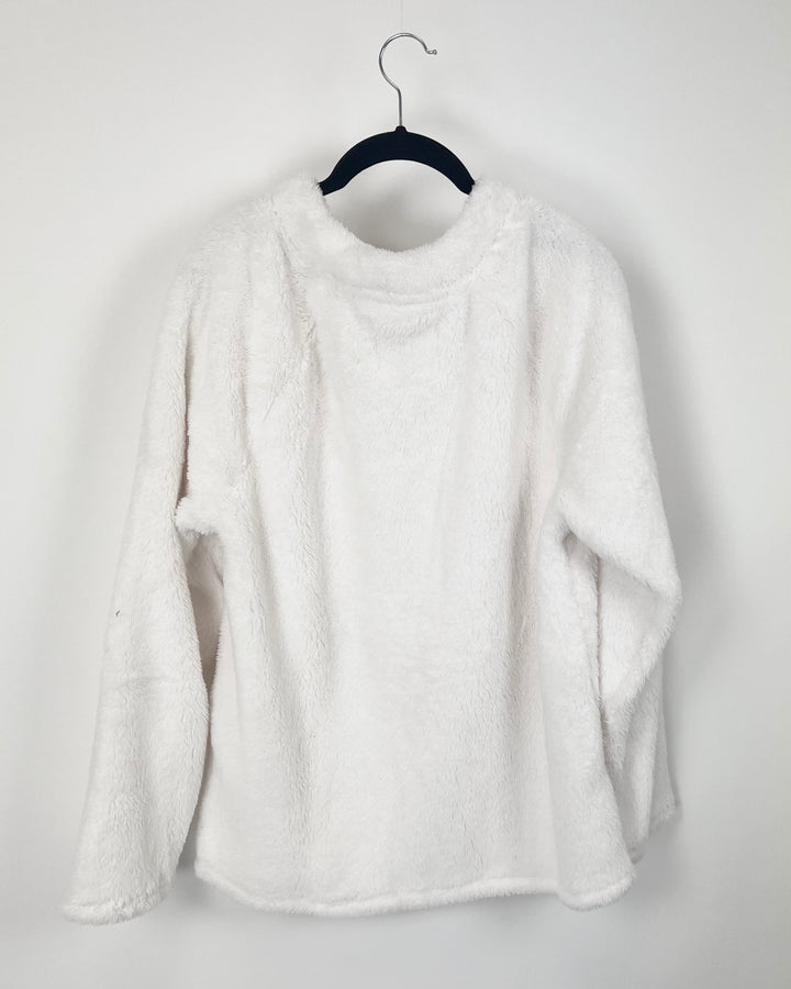 White Sherpa Pull Over - Size 4/6