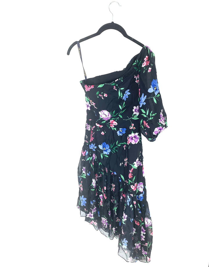 Black With Floral Off Shoulder Long Dress - Size 2/4