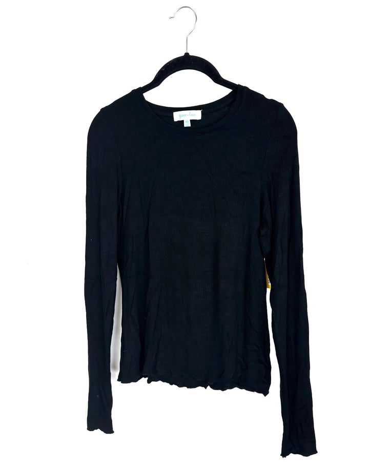 Black Round Neck Long Sleeve - Size 2/4