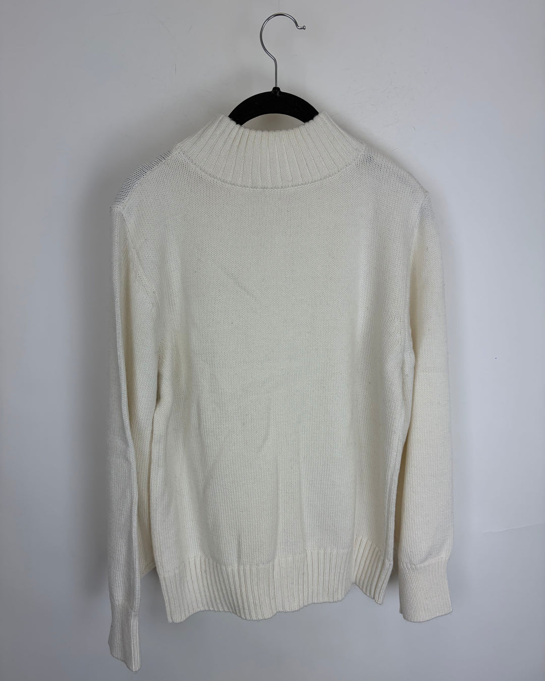 White Button Down Turtle Neck - Size 4/6