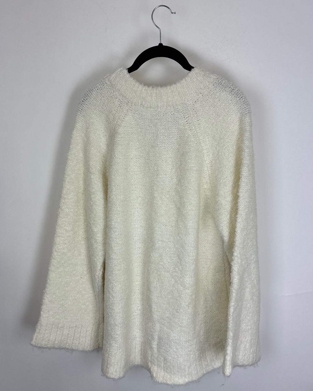 White V Neck Long Sleeve Thick Sweater - Size 6/8